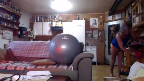 aaron online show from 11/19/25, 11:43