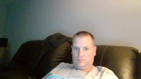 Snapshot of lovetocum37 chatting on 01/23/25, 03:58 lovetocum37 online show from 01/23/25, 03:58