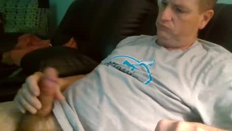 Snapshot of lovetocum37 chatting on 11/20/25, 07:46 lovetocum37 online show from 11/20/25, 07:46