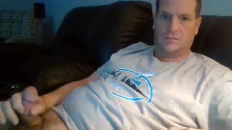 Snapshot of lovetocum37 chatting on 12/15/25, 06:45 lovetocum37 online show from 12/15/25, 06:45