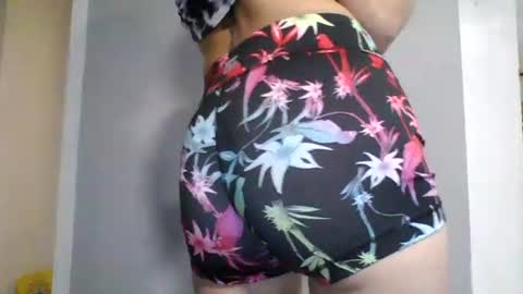 Snapshot of lovetocum69699 chatting on 10/08/25, 05:10 lovetocum69699 online show from 10/08/25, 05:10