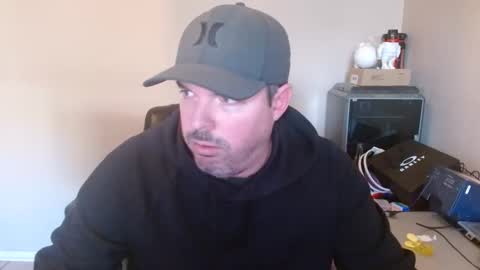 Love2Game online show from 02/18/26, 12:06