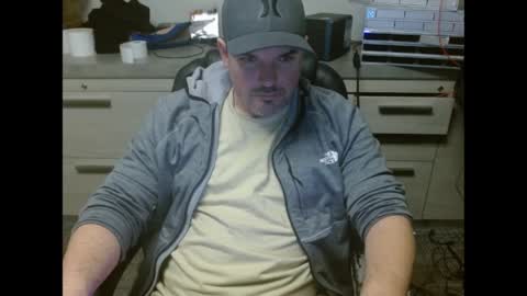Snapshot of lovetofps chatting on 05/14/26, 02:51 Love2Game online show from 05/14/26, 02:51