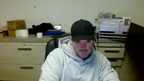 Snapshot of lovetofps chatting on 05/23/26, 07:40 Love2Game online show from 05/23/26, 07:40