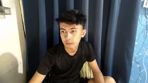 Snapshot of lovetosuckxox chatting on 02/25/25, 12:45 lovetosuckxox online show from 02/25/25, 12:45