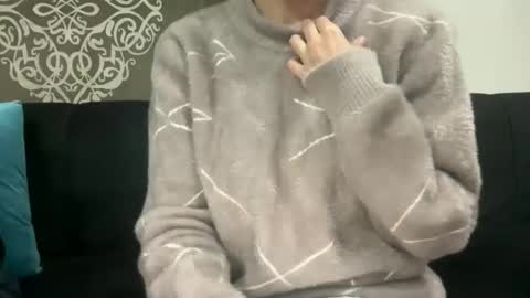 Snapshot of lovevibes5 chatting on 11/28/25, 10:56 lovevibes5 online show from 11/28/25, 10:56