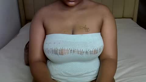 loveydivah online show from 10/21/25, 02:45