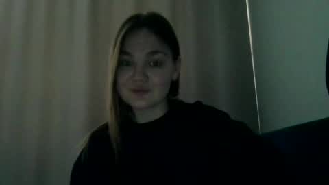 Snapshot of loviesimone chatting on 02/28/26, 11:00 loviesimone online show from 02/28/26, 11:00
