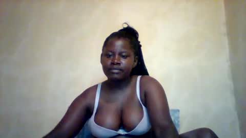 loviett online show from 05/23/26, 02:32