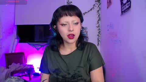 Snapshot of loving_alma chatting on 06/15/26, 02:14 loving_alma online show from 06/15/26, 02:14