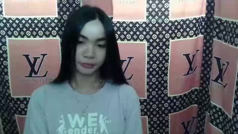 Snapshot of loving_rhean chatting on 12/04/25, 02:10 loving_rhean online show from 12/04/25, 02:10