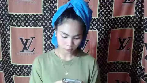 loving_rhean online show from 01/14/26, 11:38