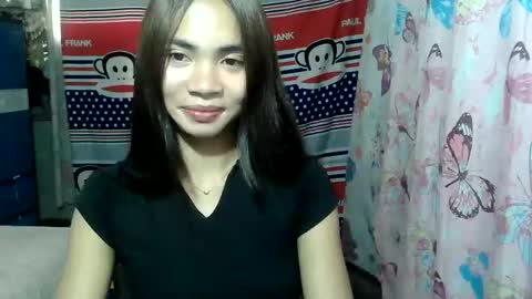Snapshot of loving_rhean chatting on 06/07/26, 01:21 loving_rhean online show from 06/07/26, 01:21