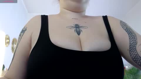 Call me Aphrodite online show from 02/25/26, 07:51