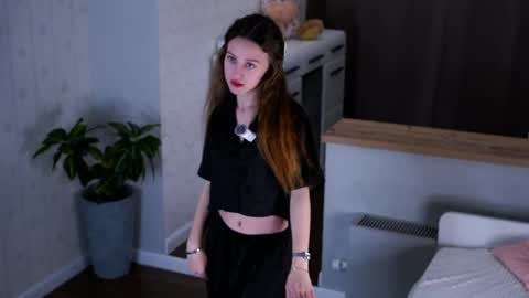 Amelia online show from 04/08/26, 11:43