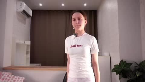 Amelia online show from 04/13/26, 11:16