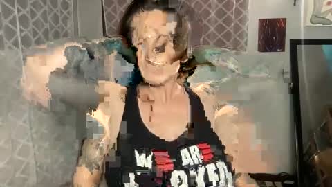 Snapshot of loxlust chatting on 01/18/25, 06:34 Lox online show from 01/18/25, 06:34