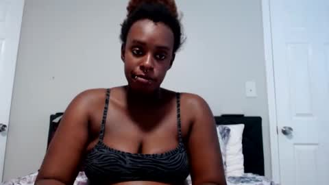 Snapshot of loyalbambi chatting on 03/12/25, 08:52 loyalbambi online show from 03/12/25, 08:52