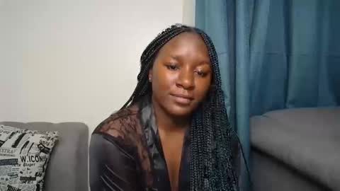 loyalcutie online show from 10/30/25, 04:14