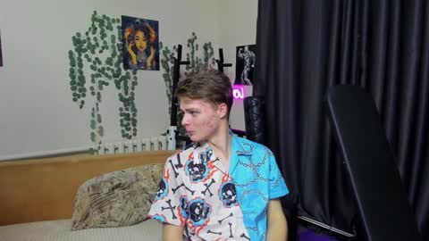 Snapshot of loyasteve chatting on 01/25/25, 05:51 VECTORSTEVEPVT IS OPEN online show from 01/25/25, 05:51