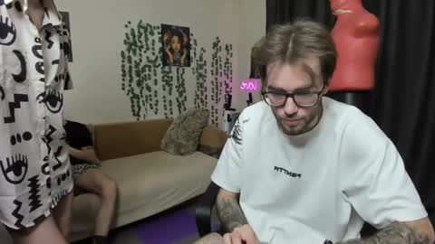 Snapshot of loyasteve chatting on 02/14/25, 09:03 VECTORSTEVEPVT IS OPEN online show from 02/14/25, 09:03