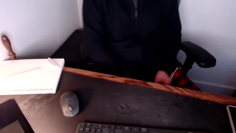 lreed090 online show from 02/11/25, 11:44