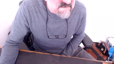 lreed090 online show from 02/09/26, 06:23