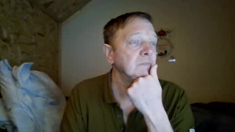 lu485947452685 online show from 12/18/25, 06:58