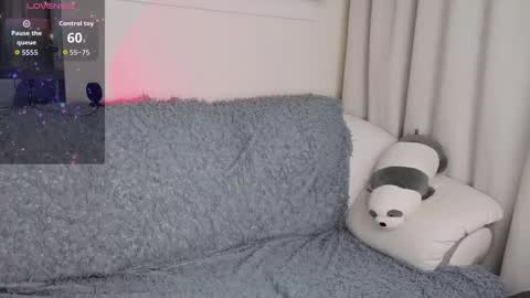 Snapshot of lua__19 chatting on 11/21/25, 09:02 Lua online show from 11/21/25, 09:02