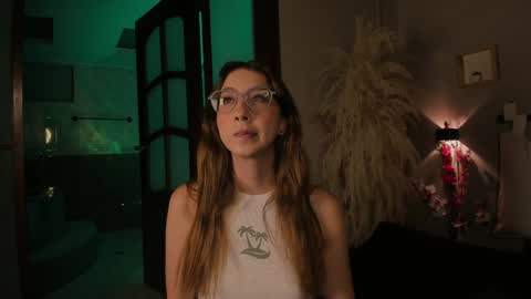 Snapshot of lua_ferch_ chatting on 01/09/25, 12:09 ---Goys incredible photographs online show from 01/09/25, 12:09