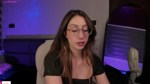 Snapshot of lua_ferch_ chatting on 01/17/25, 01:04 ---Goys incredible photographs online show from 01/17/25, 01:04