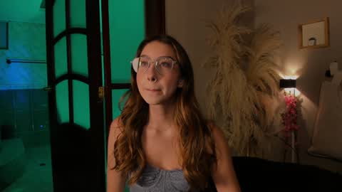 Snapshot of lua_ferch_ chatting on 01/27/25, 11:43 ---Goys incredible photographs online show from 01/27/25, 11:43