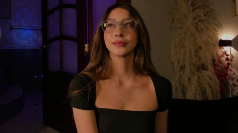 Snapshot of lua_ferch_ chatting on 02/04/25, 03:36 ---Goys incredible photographs online show from 02/04/25, 03:36