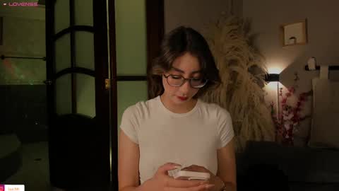 Snapshot of lua_ferch_ chatting on 02/15/25, 12:54 ---Goys incredible photographs online show from 02/15/25, 12:54