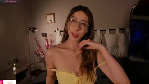 Snapshot of lua_ferch_ chatting on 03/01/25, 04:00 ---Goys incredible photographs online show from 03/01/25, 04:00