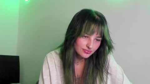 Jenn online show from 03/25/26, 09:21