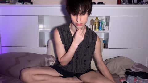 luan online show from 11/01/25, 03:08