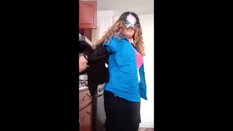 Snapshot of luana363 chatting on 12/16/25, 09:42 luana363 online show from 12/16/25, 09:42