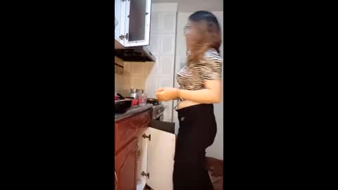 luana363 online show from 12/22/25, 03:03