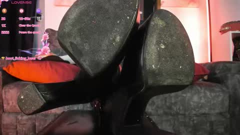 luanadabbraccio_ online show from 02/27/26, 02:50