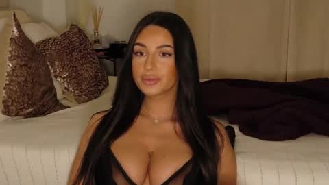 Luana Dess online show from 04/01/26, 12:11