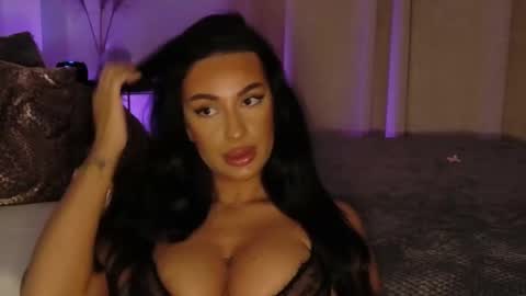 Luana Dess online show from 05/29/26, 05:55