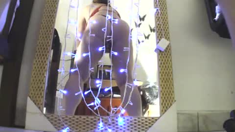 Snapshot of luanna837 chatting on 12/21/24, 12:27 luanna837 online show from 12/21/24, 12:27