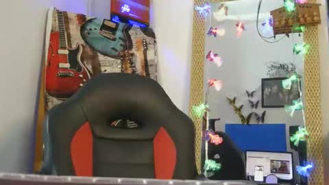 Snapshot of luanna837 chatting on 11/08/25, 09:35 luanna837 online show from 11/08/25, 09:35