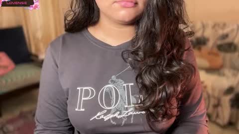 Snapshot of lubna_07 chatting on 12/19/25, 05:03 slow poison online show from 12/19/25, 05:03