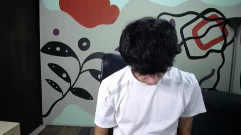 Snapshot of luca_vega chatting on 10/07/25, 01:08 luca online show from 10/07/25, 01:08