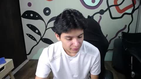 Snapshot of luca_vega chatting on 10/14/25, 12:50 luca online show from 10/14/25, 12:50