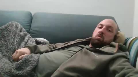 Snapshot of lucabeech88 chatting on 12/03/24, 08:49 Luca online show from 12/03/24, 08:49