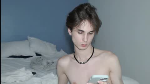 Snapshot of lucacharm chatting on 12/27/24, 12:07 lucacharm online show from 12/27/24, 12:07