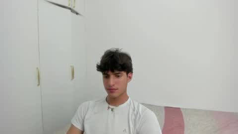 lucacosta19 online show from 05/27/26, 01:57